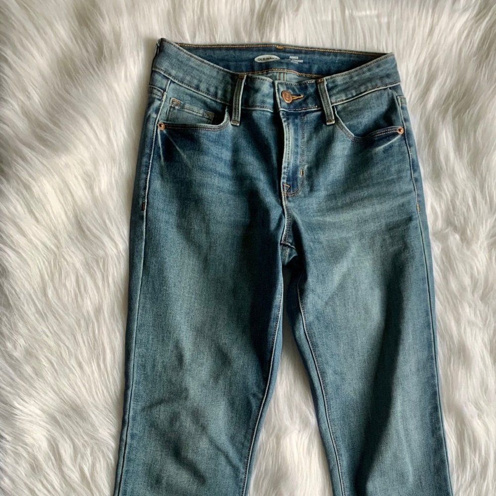 ❤️ $5 SALE ❤️ Old Navy Power Slim Straight Jegging